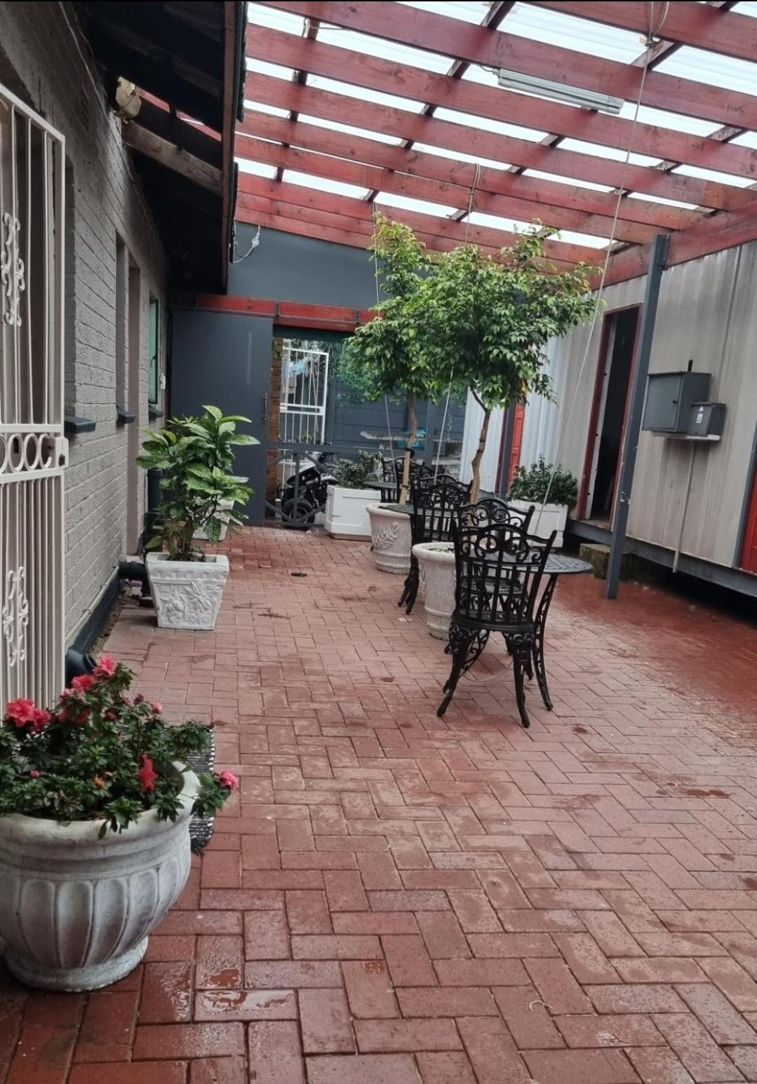 Stay At Home Airport Lodge Kempton Park Exterior photo